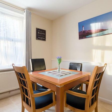 Well Presented 2 Bedroom House - Sleeps Four Leamington Spa Eksteriør bilde