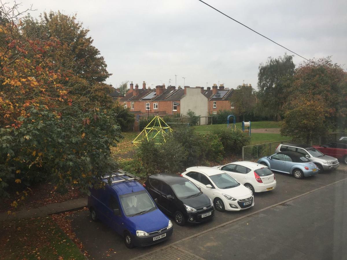 Well Presented 2 Bedroom House - Sleeps Four Leamington Spa Eksteriør bilde